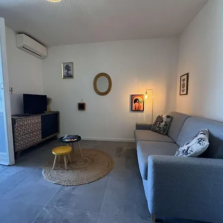 Borgo- Bord De Mer Coquet Studio Avec Terrasse Daire *